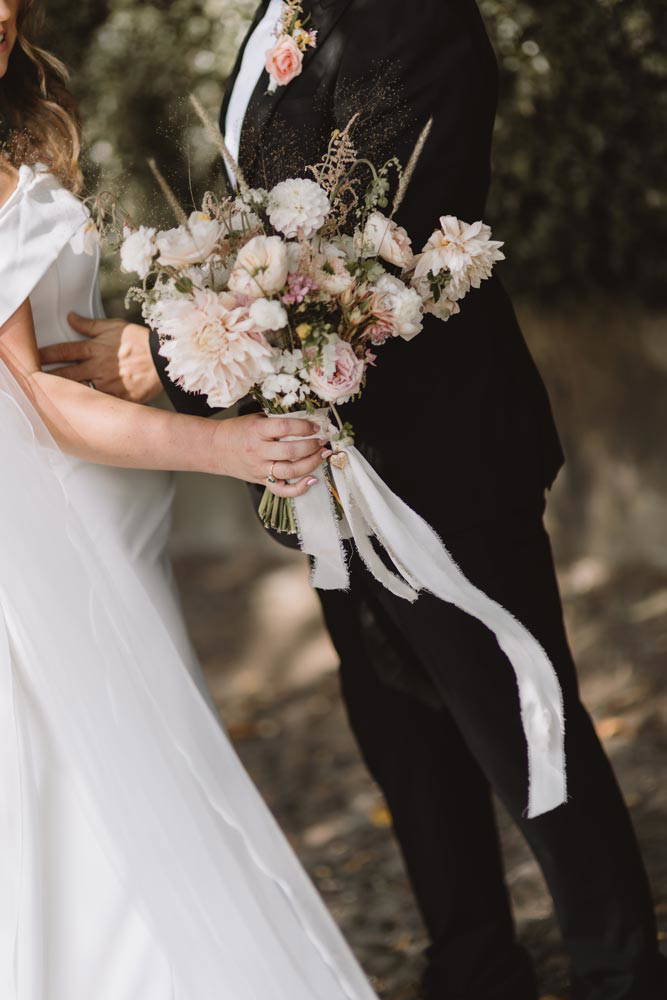 Contemporary or traditional wedding flowers?